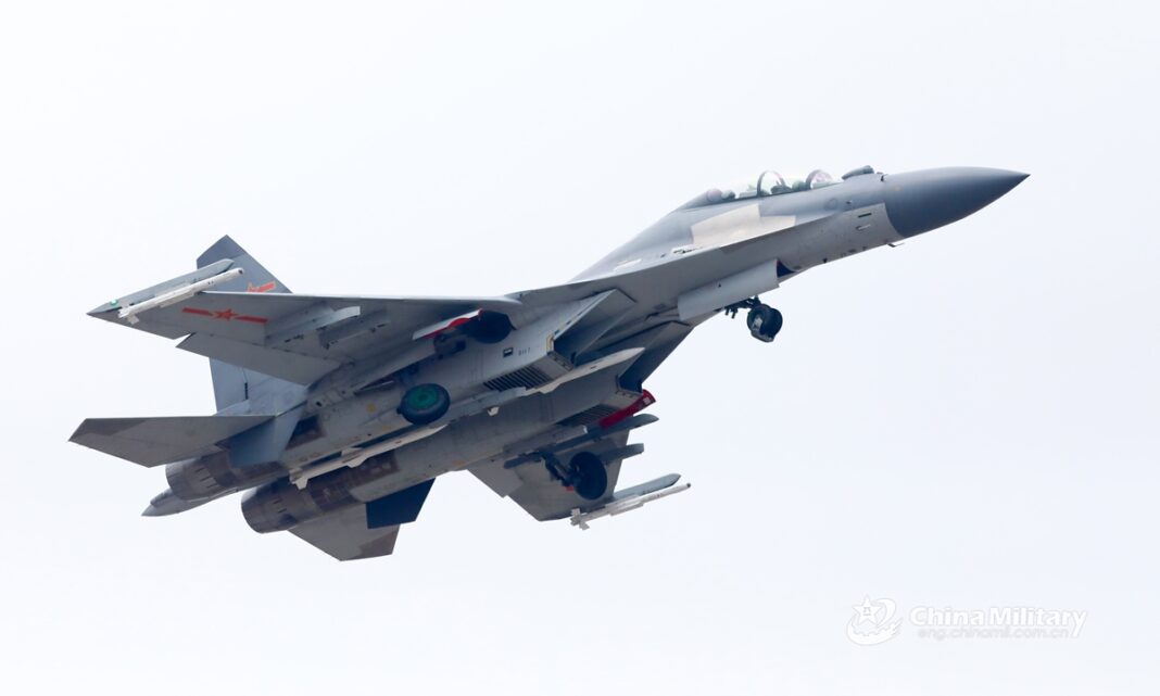 China Unveils J-15DT