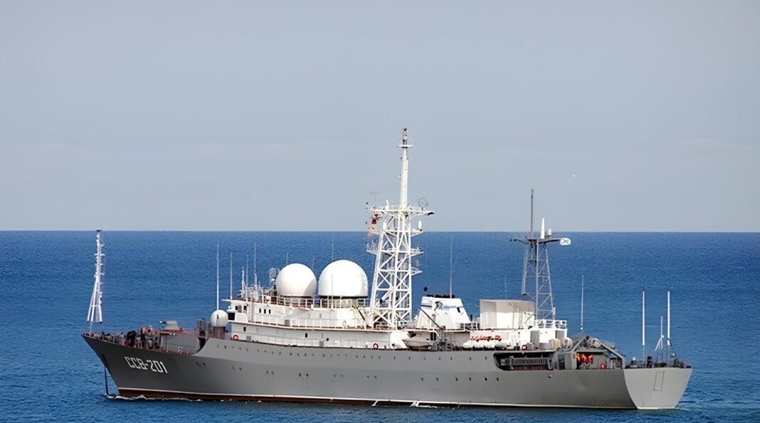 U.S. Coast Guard Tracks Russian Spy Ship Kareliya Off Hawaii