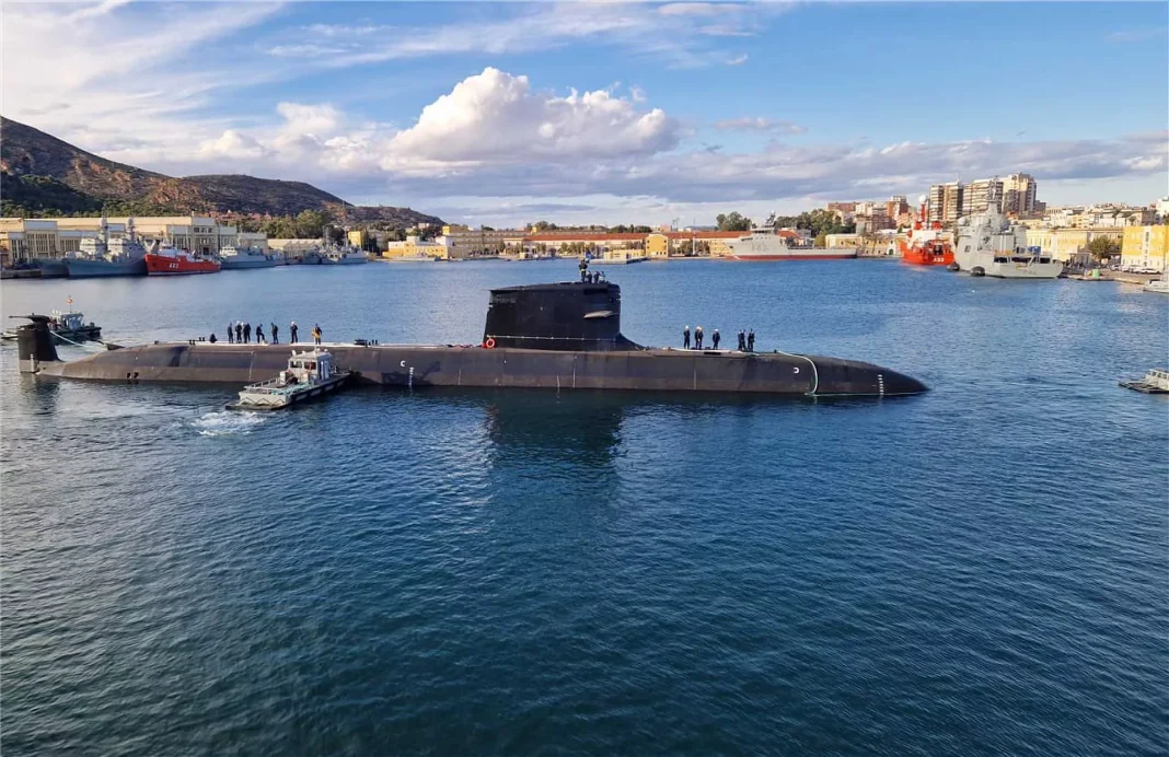 Spain’s S-82 Submarine